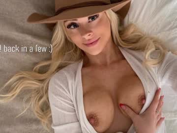 webcam girl oliviaowens live cam image #11710082