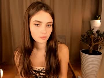 webcam girl scarletmore live cam image #10425309
