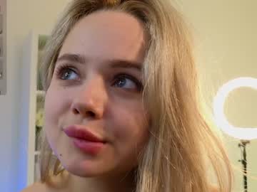 webcam girl molly__meow live cam image #10234341