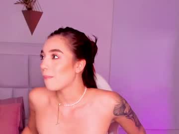 webcam girl scarlett__baker live cam image #444827