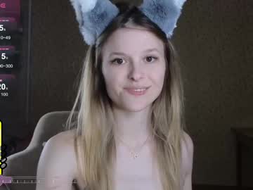 webcam couple lily_and_jake live cam image #12035753