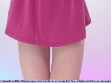 webcam girl girl_i_am live cam image #5328154