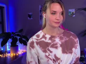 webcam girl phoenix_taylor live cam image #215574