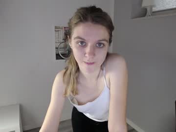 webcam girl lana_heisstt live cam image #831606
