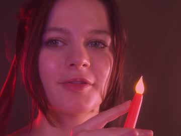 webcam girl lorienn live cam image #8402347