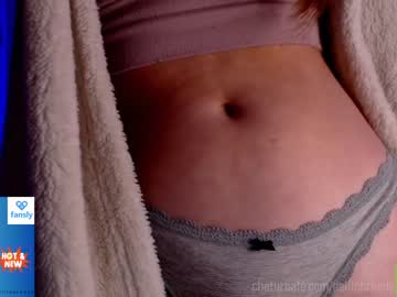 webcam girl delilahreads live cam image #8350628