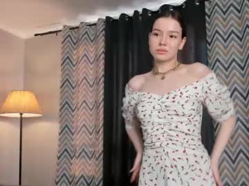 webcam girl warmfuzzyfeeling live cam image #10069261