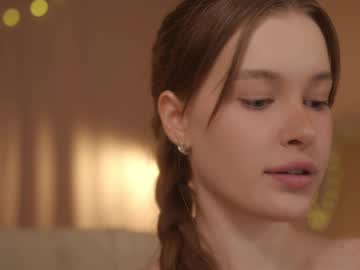 webcam girl sophiephoria live cam image #12288236