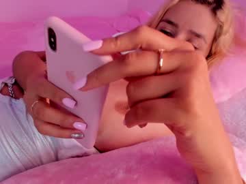 webcam girl bella_adams_ live cam image #1492259