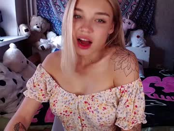 webcam girl babyfromtheforest live cam image #6317133