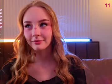 webcam girl lissa_meooow live cam image #10190659