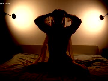 webcam girl artmosphera live cam image #6465757
