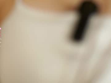 webcam girl peek_in_my_window live cam image #10566354