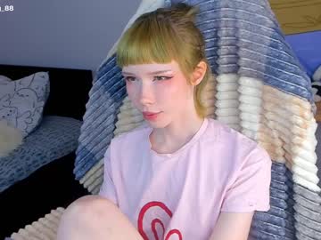 webcam girl littlething88 live cam image #1901812
