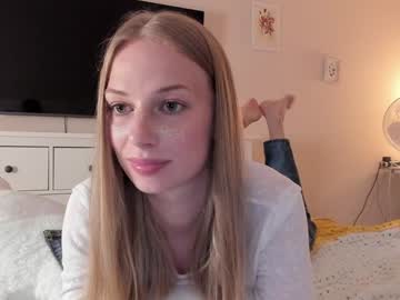 webcam girl magic_couple13 live cam image #10276780