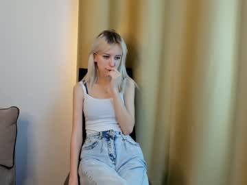webcam couple blonde_lotos live cam image #7895620
