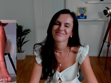 webcam girl legswattitude live cam image #10101898