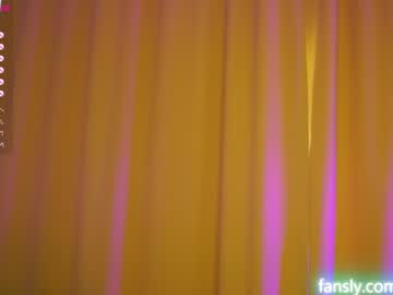 webcam girl angels_kiss live cam image #2391402