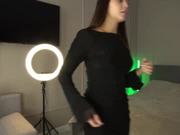 webcam girl emilybatee live cam image #9587341