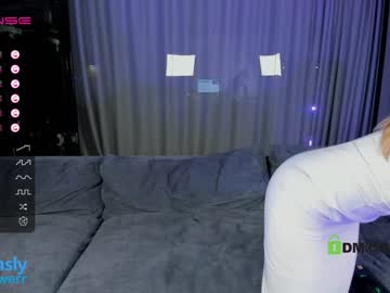 webcam girl lonelyflowerr live cam image #5195670