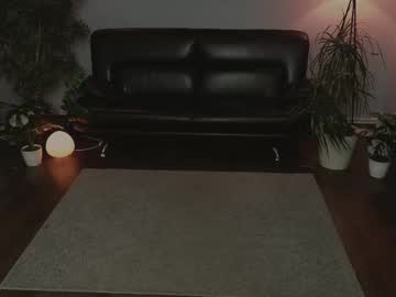 webcam girl chloeceline live cam image #12247013