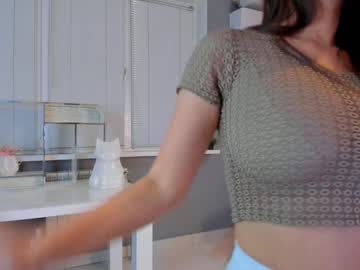 webcam girl dangerouss_distance live cam image #10941997