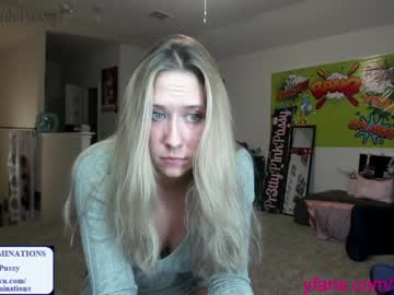 webcam girl pr3ttyp1nkpussy live cam image #1077855