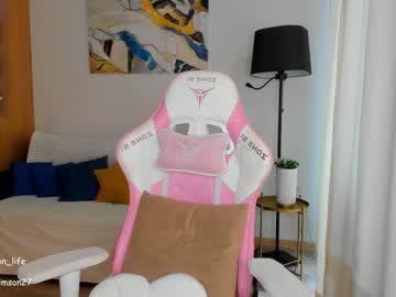 webcam girl crimson_baby live cam image #10791384