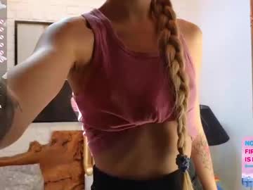 webcam girl charming_melody live cam image #10028596
