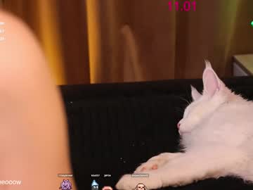 webcam girl lissa_meooow live cam image #11559766
