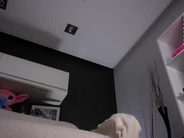 webcam girl aislyfarran live cam image #12745178