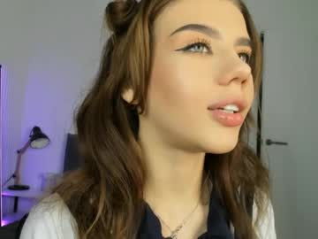 webcam girl jenie_fire live cam image #10113816