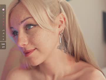 webcam girl mia_milagros live cam image #12404112