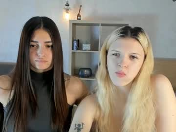 webcam girl caressyourself live cam image #11318689