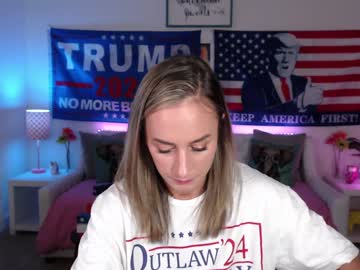 webcam girl holihurricane live cam image #10935113