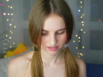 webcam girl fluffy_angel live cam image #10431594