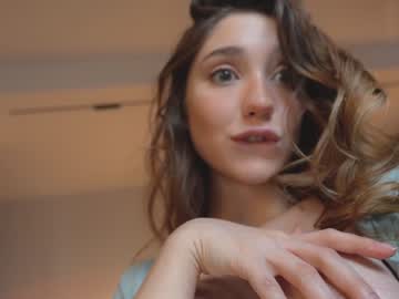webcam girl mia_elfie live cam image #9100028