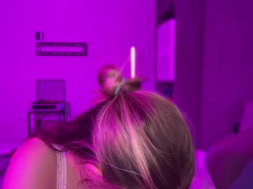 webcam girl oliviahansleyy live cam image #12232101