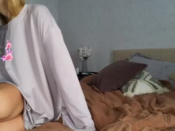 webcam girl white_lime live cam image #10599249