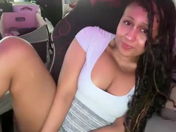 webcam girl blackgurlkitty live cam image #12305385
