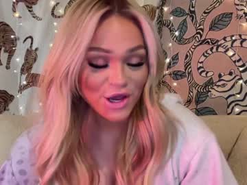 webcam girl ari_02 live cam image #8771506