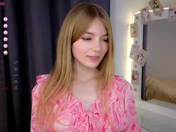 webcam girl lovely_shyy live cam image #10948198