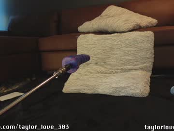 webcam girl taylor_love_303 live cam image #6109578