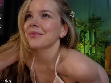 webcam girl milly_shy live cam image #11551502