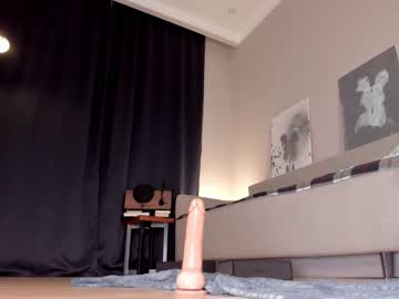webcam girl hee_jeen live cam image #7171404