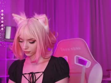 webcam girl holliwould_ live cam image #8737066