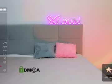 webcam girl small_blondee live cam image #6300550
