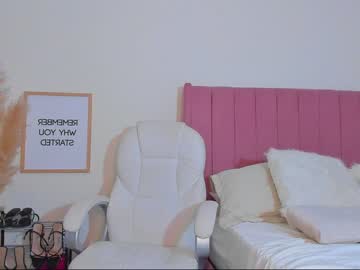 webcam girl veroniqe_lounge live cam image #4127482