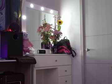 webcam girl beyllove_d live cam image #4880962