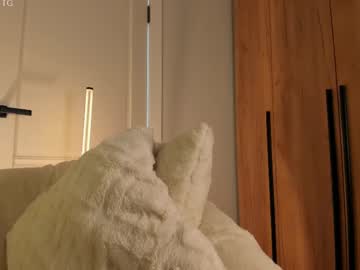 webcam girl tollysage live cam image #12435168
